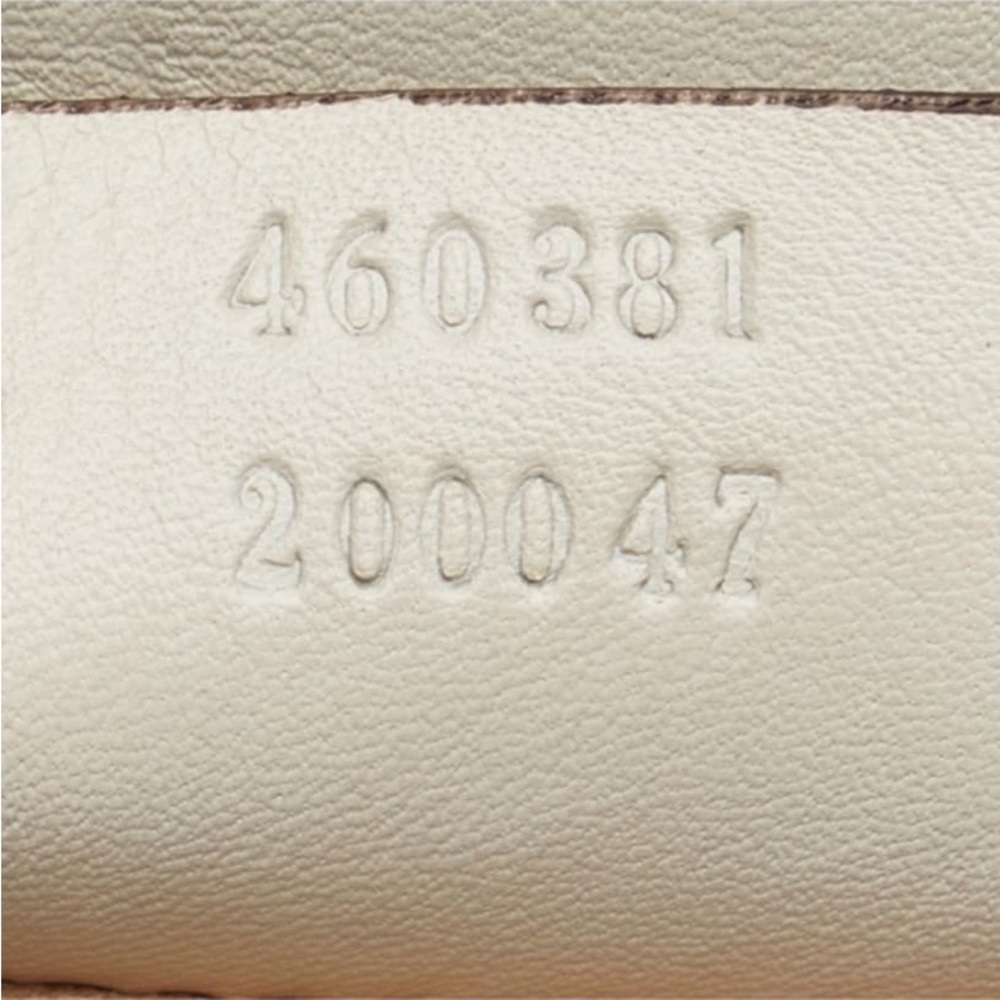 Gucci White Leather Satchel with Classic Silhouette - Picture 8 of 10